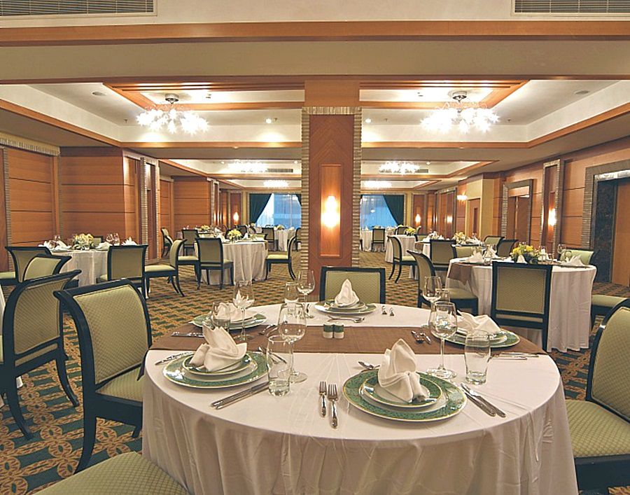 Wiseman Grand Hotel 多哈 外观 照片 The ballroom
