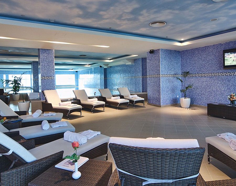 Wiseman Grand Hotel 多哈 外观 照片 The spa at the Grand Hotel